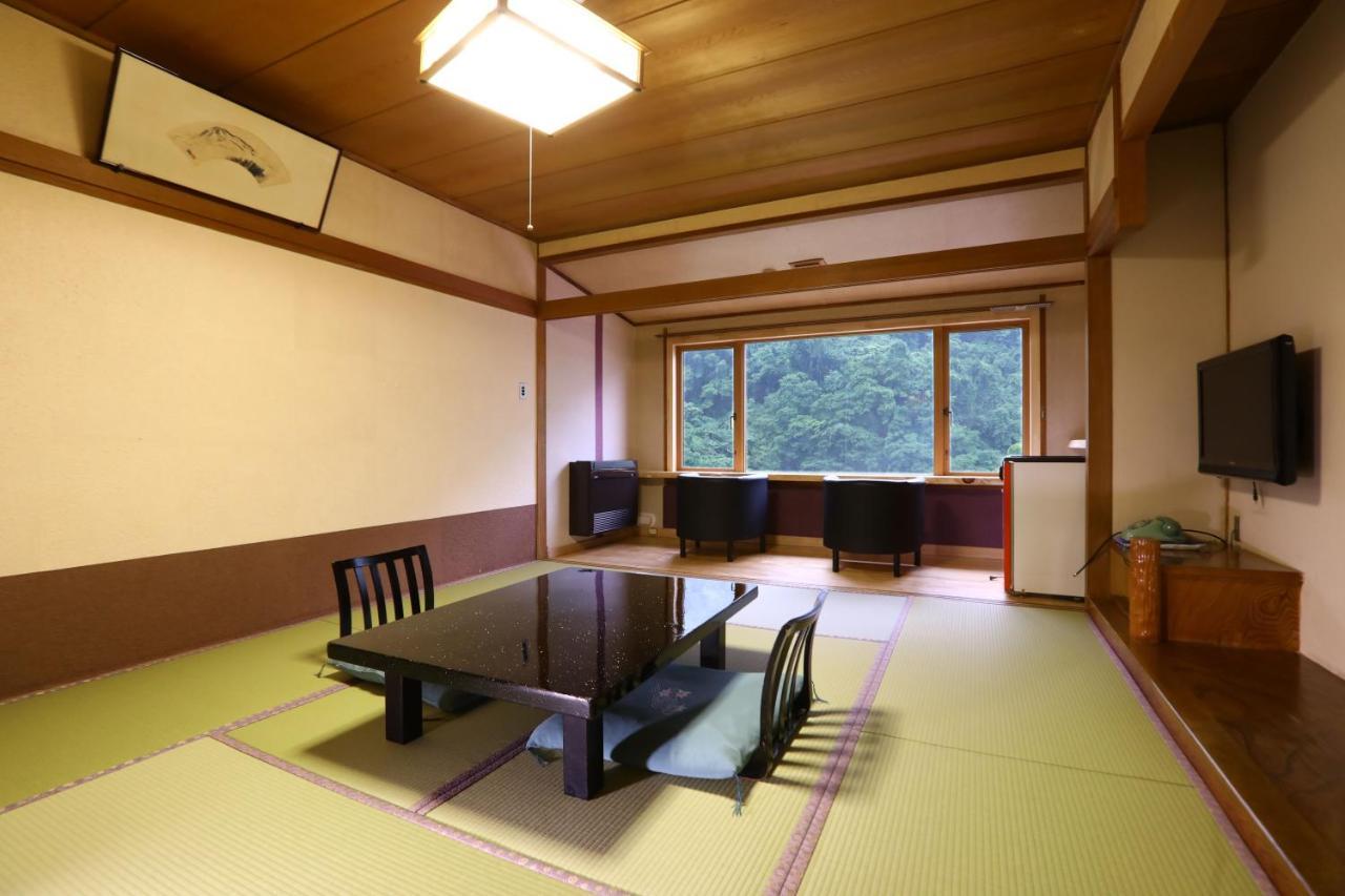 Fukeikan 風景館 Takayama  Bagian luar foto